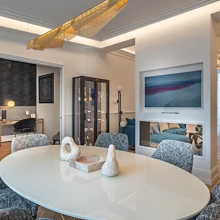 Le Palais Gallien & 5*